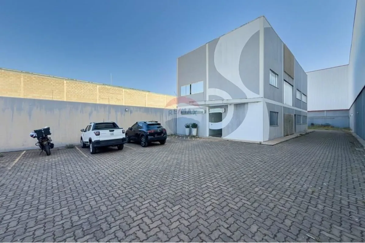 Prédio Comercial em Ceilândia Norte à VendaApresentamos uma excelente oportunida...