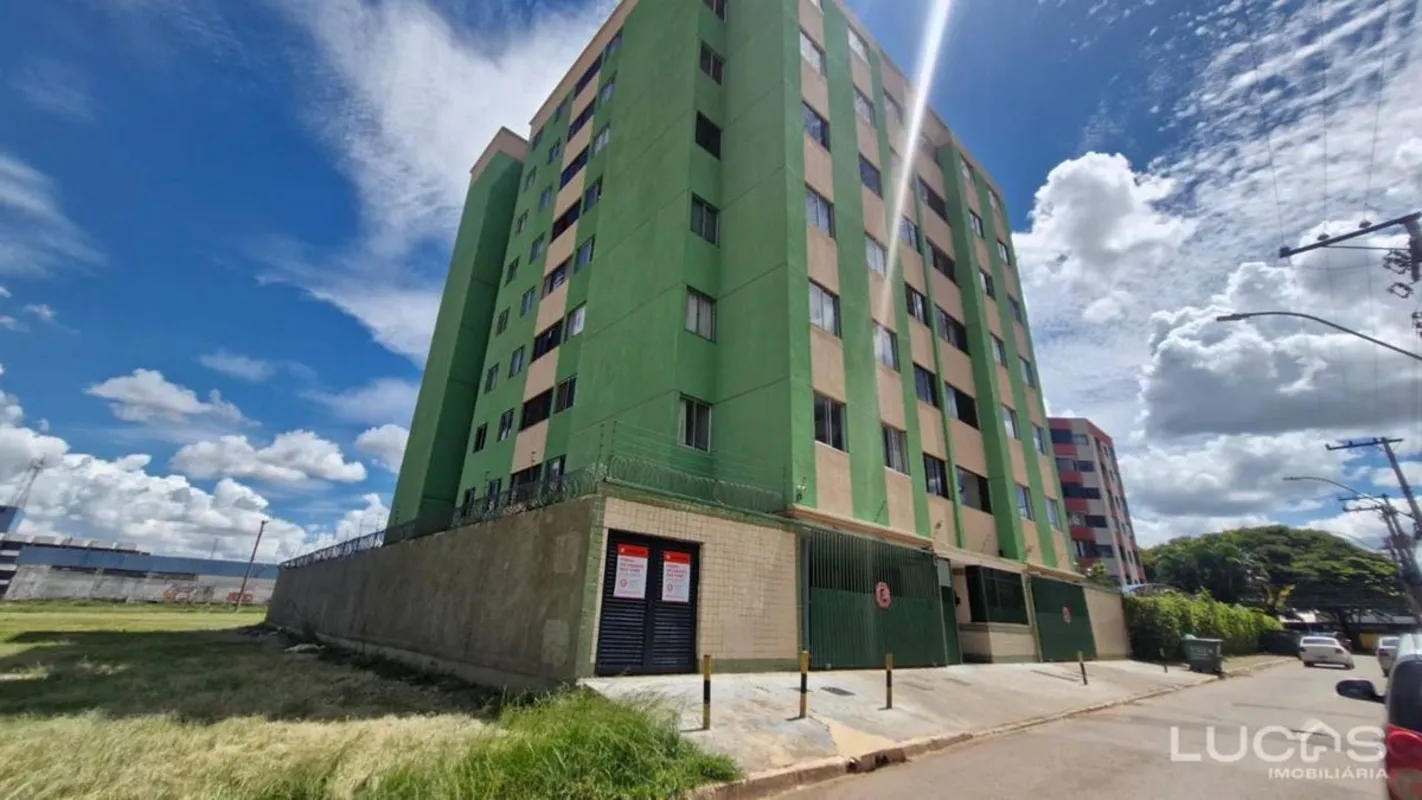 APARTAMENTO À VENDA QNM 12 - ED. JEQUITIBÁExcelente apartamento, bem localizado ...