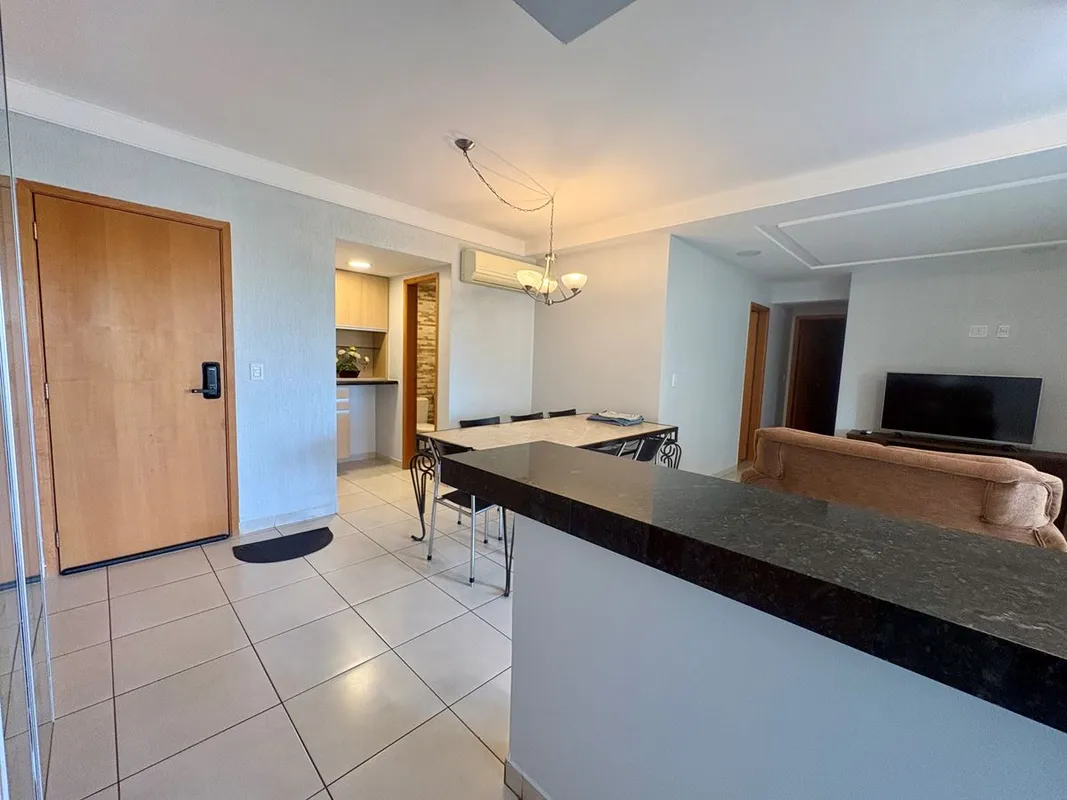 Apartamento mobiliado à venda no Goiânia 2, com 106,17 m² de área privativa, 3 q...
