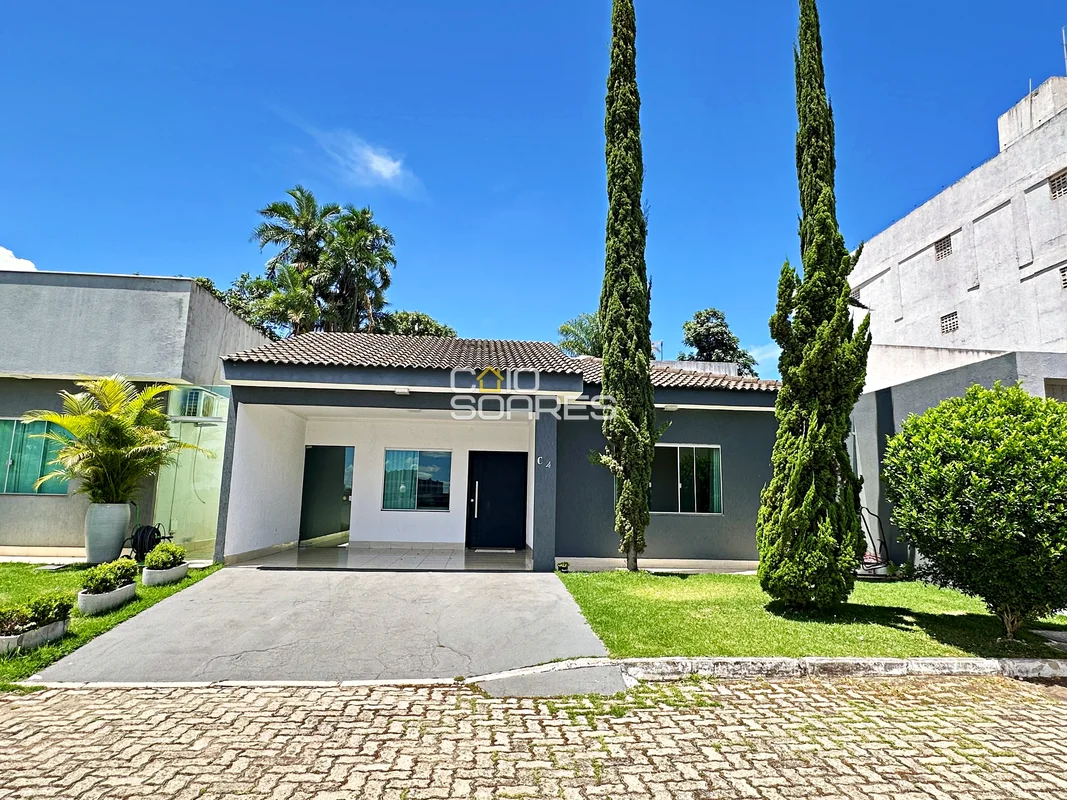 Casa em padrão americano, reformada, com piscina e vista maravilhosa!Excelente i...