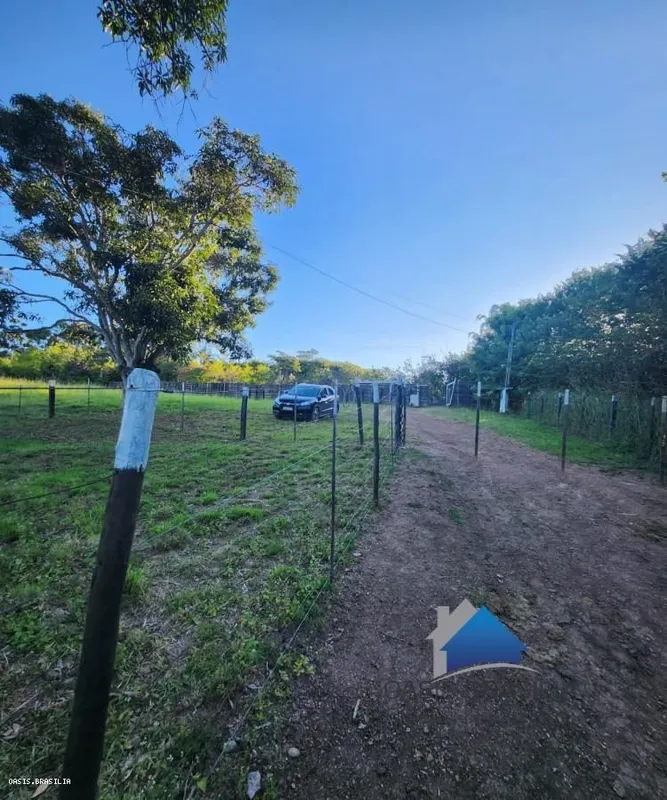 Descubra a oportunidade única de adquirir uma fazenda completa, onde a natureza ...