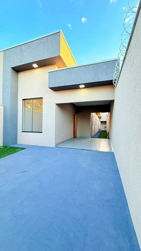 Casa à venda no Setor Serra Dourada, em Aparecida de Goiânia, com excelente loca...