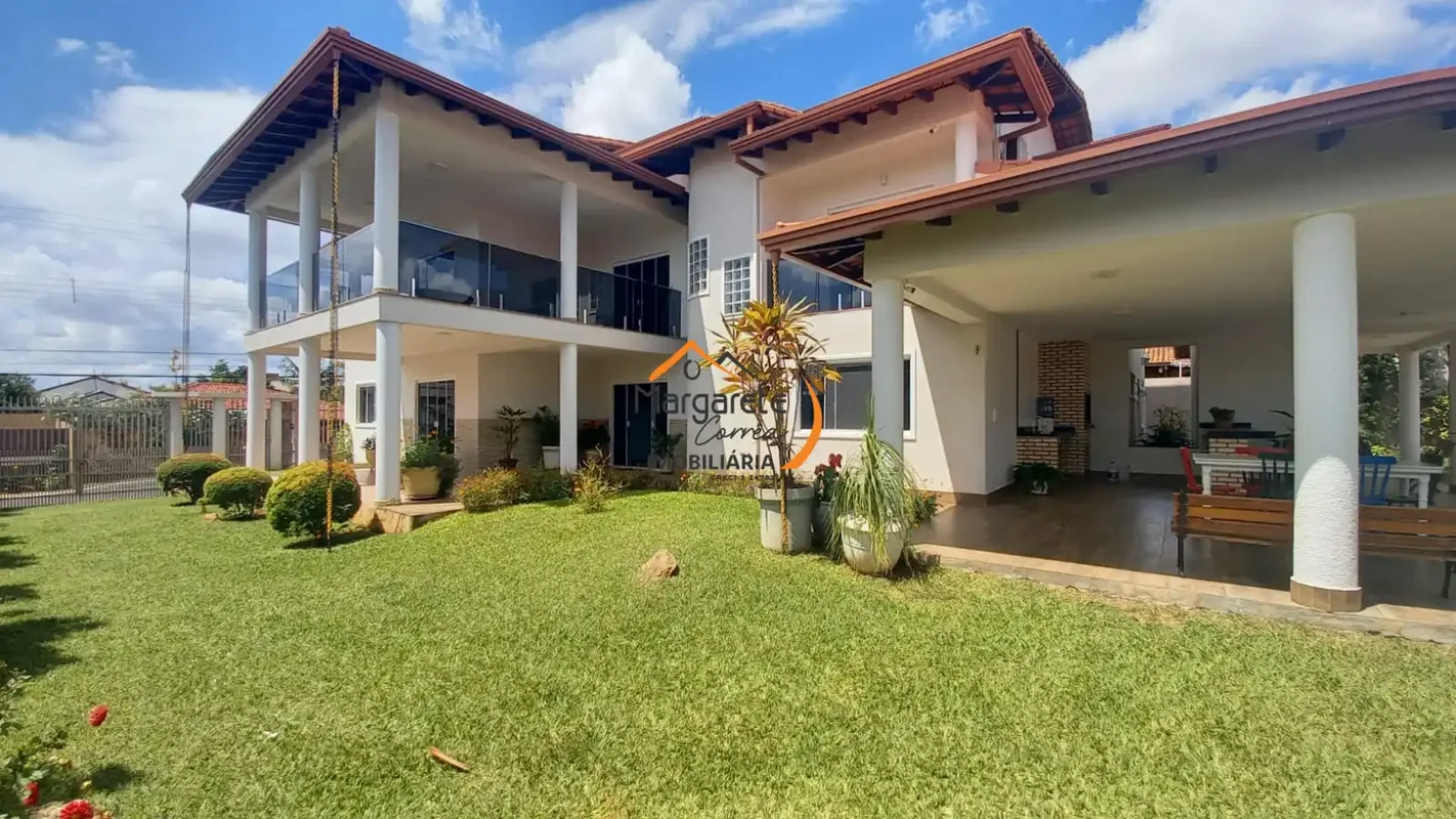 Imobiliária Margarete Correa Vende casa no Condomínio Solar de Athenas Excelente...
