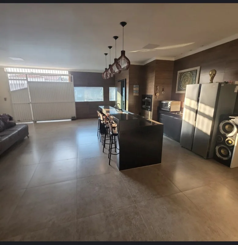 * A&M IMOVEIS VENDE OTIMA CASA NO CONDOMINIO UBERABA TODA NO PORCELANATO* A&M IM...