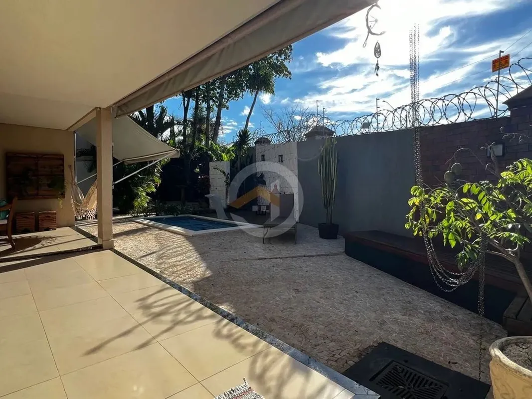 Sobrado 3 suites + Home Cinema com quintal, Sala ampla com 2 ambientes integrada...