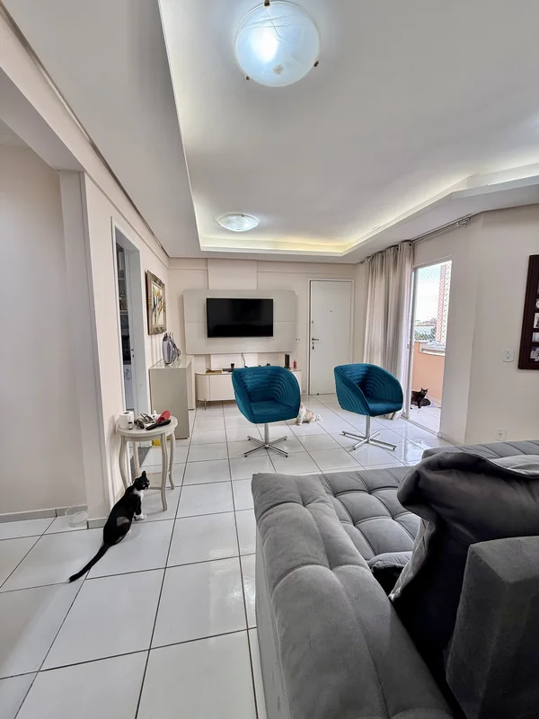 Espaçoso Apartamento no Setor Bela Vista: 110 m², 3 Varandas e Localização Estra...