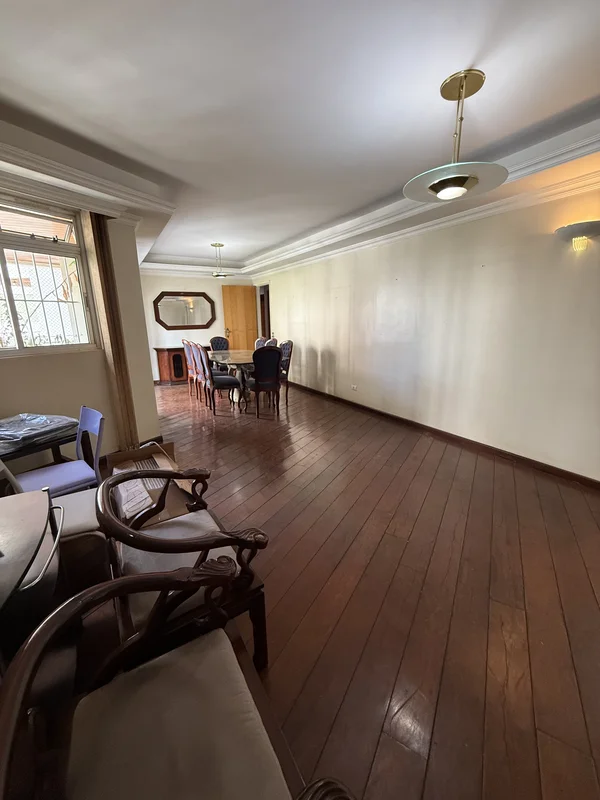 Baixou o Preço! Venda Urgente no Setor Oeste: Espaçoso Apartamento de 142 m² com...