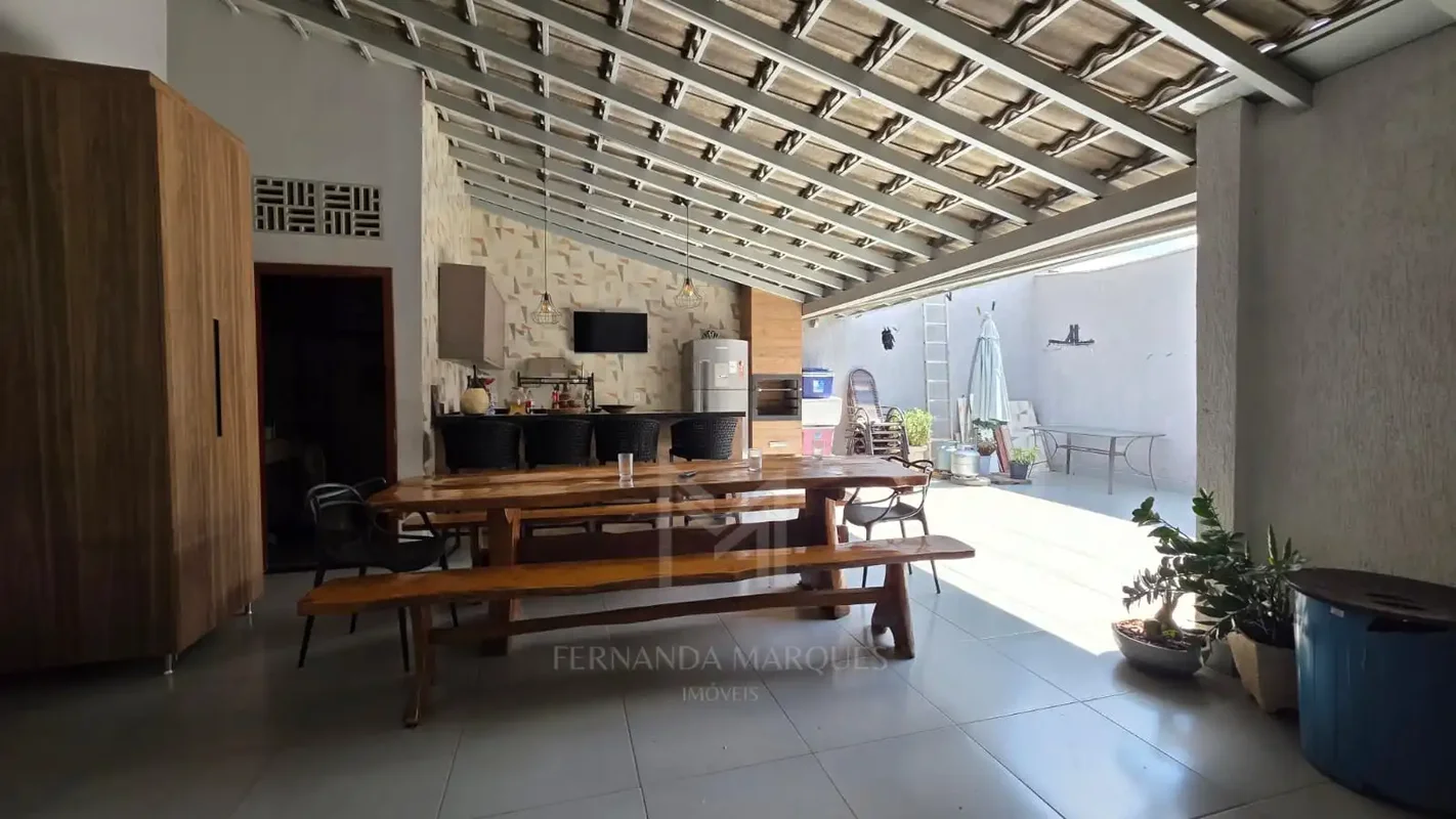 Fernanda Marques vende casa maravilhosa em Taguatinga Norte!QNM 36 – M Norte- Lo...