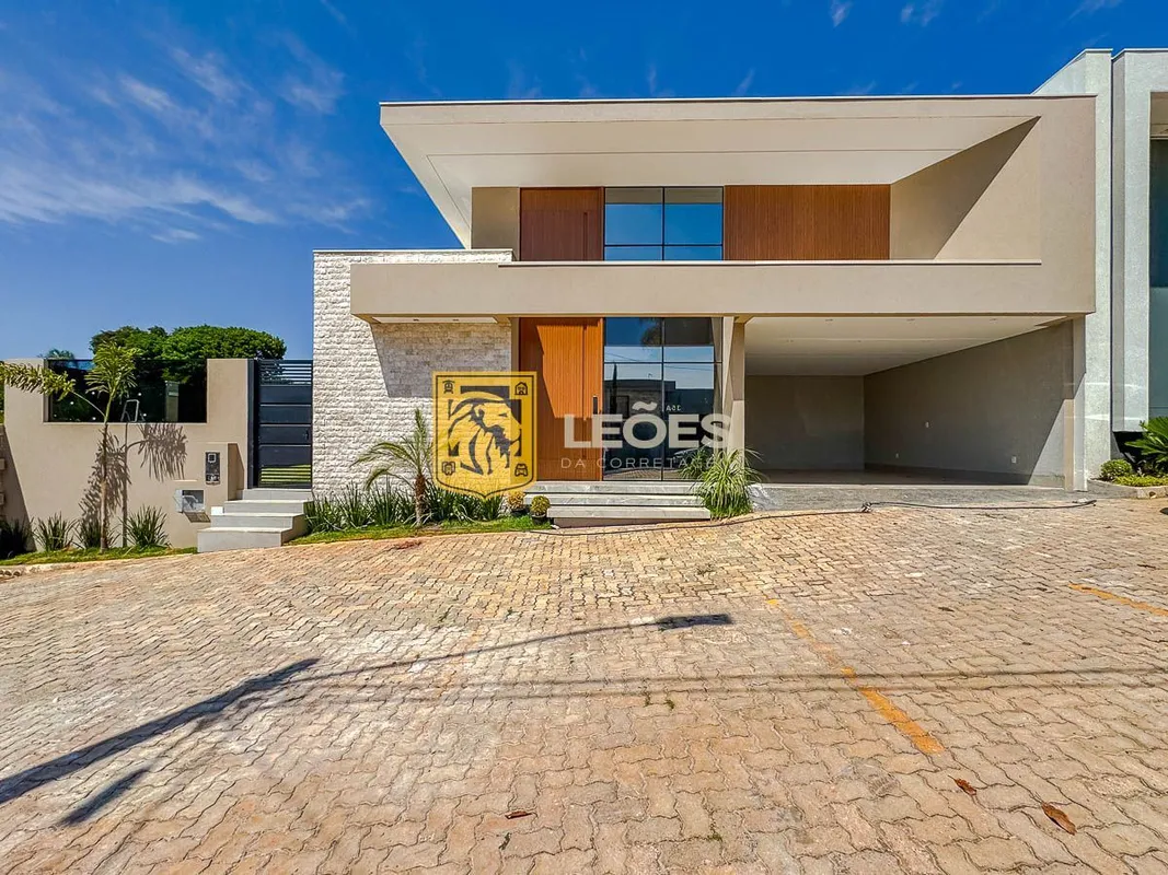 Casa de Alto Padrão em Condomínio Fechado - Avenida da Misericórdia - Vicente Pi...
