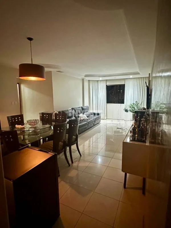 LOCALIZAÇÃO:Apartamento reformado à venda no Setor BuenoEm uma das localizações ...