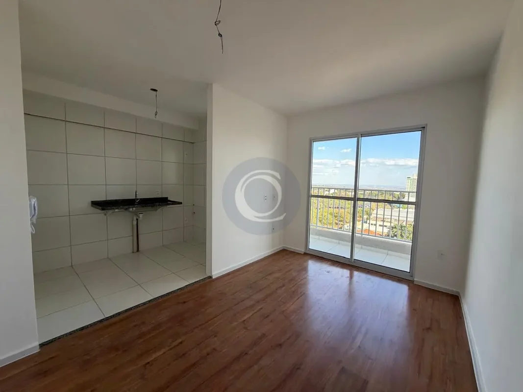 Lindo apartamento no setor central - GamaCondomínio Gran Vicsala, varanda, 2 qua...