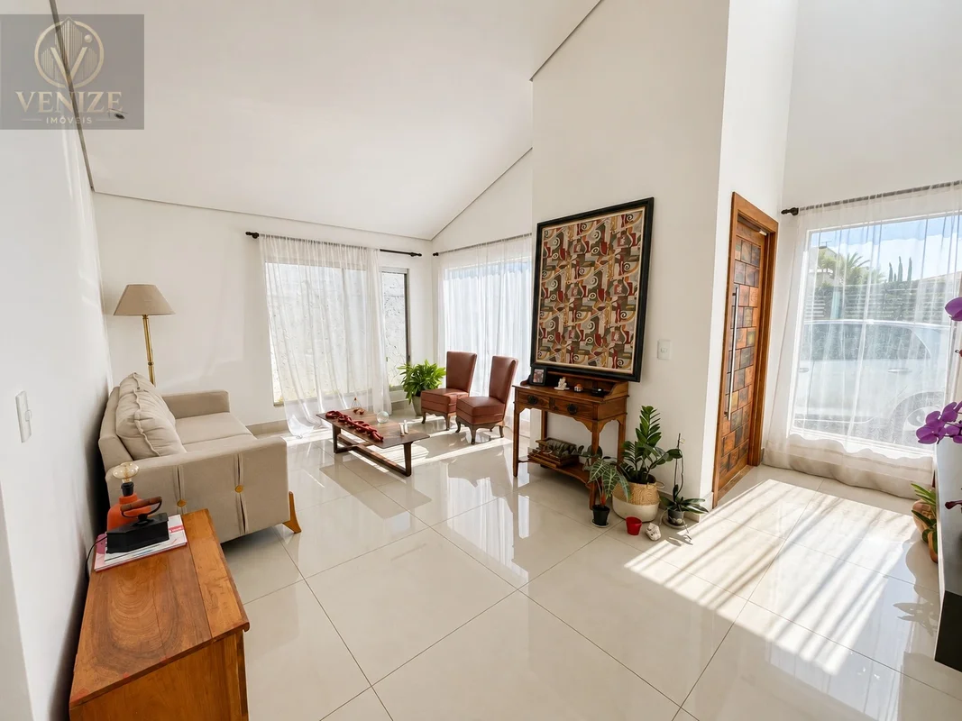 CASA DE ALTO PADRÃO NO ALTO DO BOA VISTA – SOBRADINHO/DFR$ 1.080.000Conforto, es...