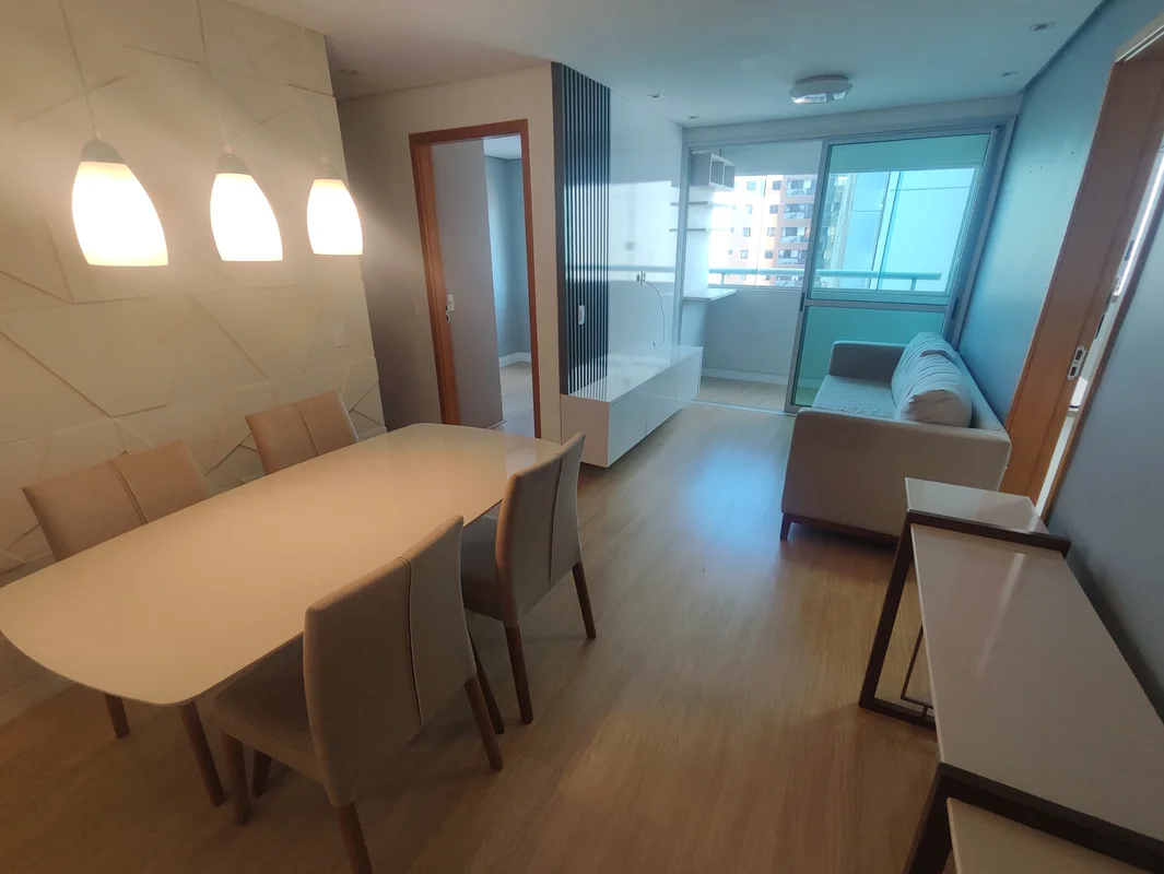 Alugo lindo aparatamento de 2 quartos sendo 1 suite mobiliado com lazer completo...