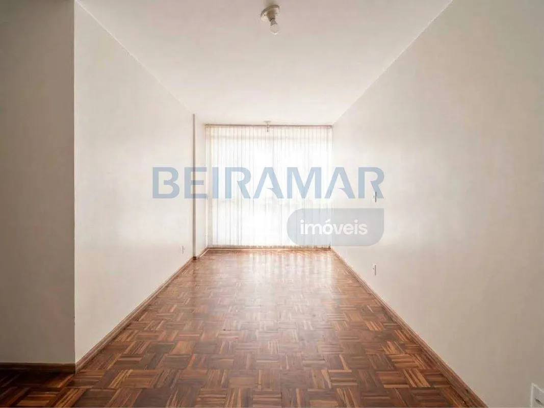 Apartamento com 2 Quartos, Varanda e DCE à Venda no Edifício Las Vegas - CNB 04,...