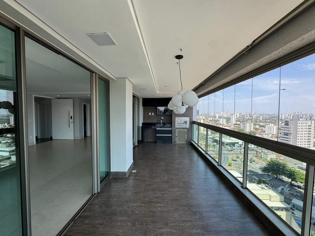 Pátio Suíça · 308 M² · 4 Suítes · 4 Vagas · 1 por AndarApartamento de alto padrã...