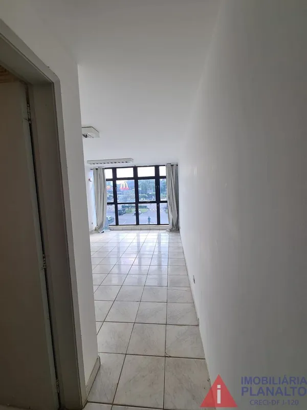 SALA COMERCIAL PARA LOCAÇÃO - ASA NORTE, BRASÍLIA/DFExcelente sala comercial de ...