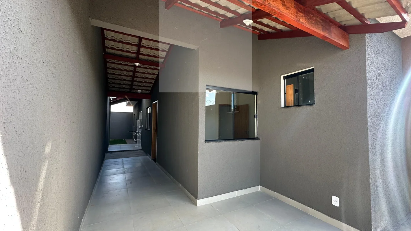 Casa Térrea de 2 Quartos (1 Suíte) no Res. Nossa Senhora Auxiliadora — Porcelana...
