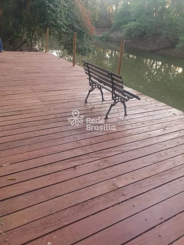 Excelente fazenda Com 33 Hectares Totalmente cercadaFrente para o Rio UrucuiaCom...