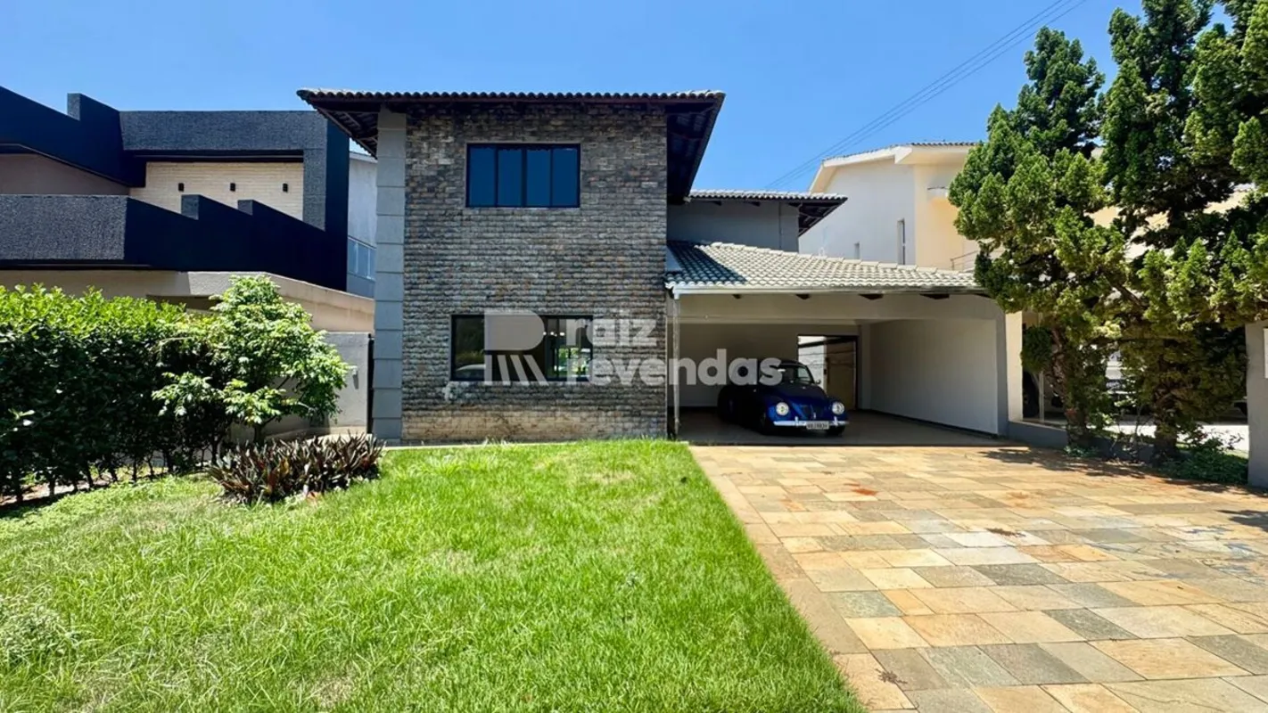 Sobrado à venda no Jardins Madri, em Goiânia, com 201,20 m² de área construída e...