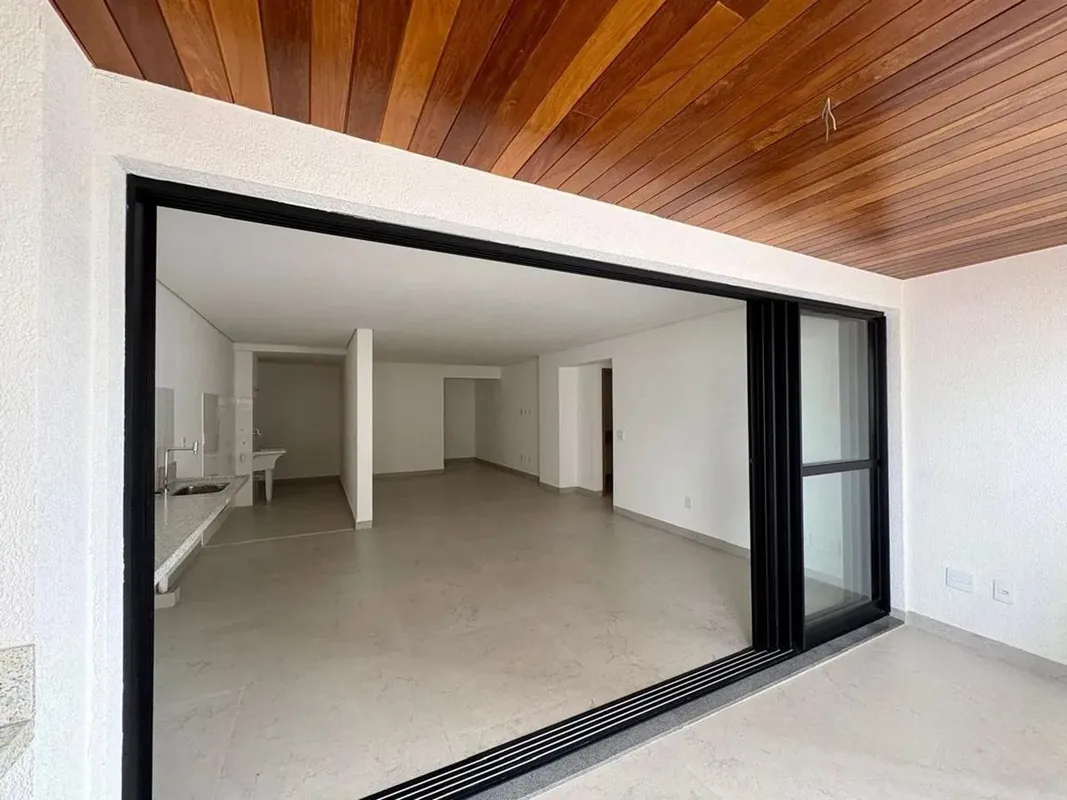 APARTAMENTO À VENDA | FR Lina Praça do Sol - Setor Oeste O imóvel conta com elev...