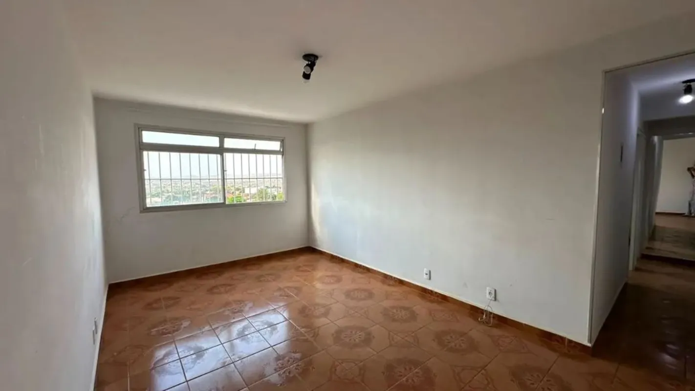 APARTAMENTO À VENDA NO ED. TORRE EIFFEL - Setor Leste Vila NovaApartamento com 6...