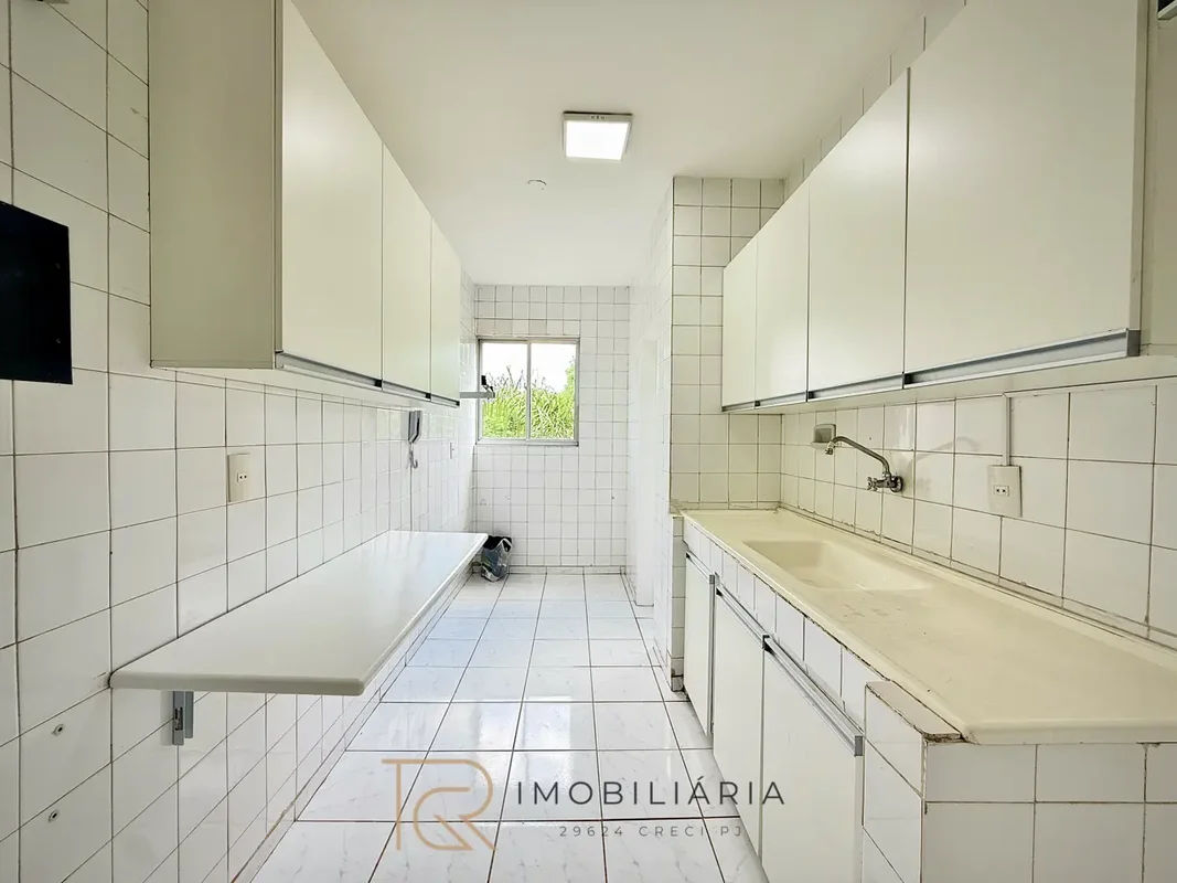 TRG imobiliária ALUGA ! Excelente apartamento na SQS 307 Bloco C com 75,51m² mui...
