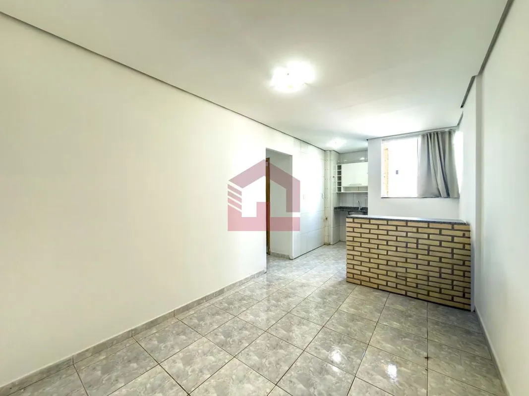 Fernandes & Coelho Imóveis apresenta um excelente apartamento de 33m² no Palladi...