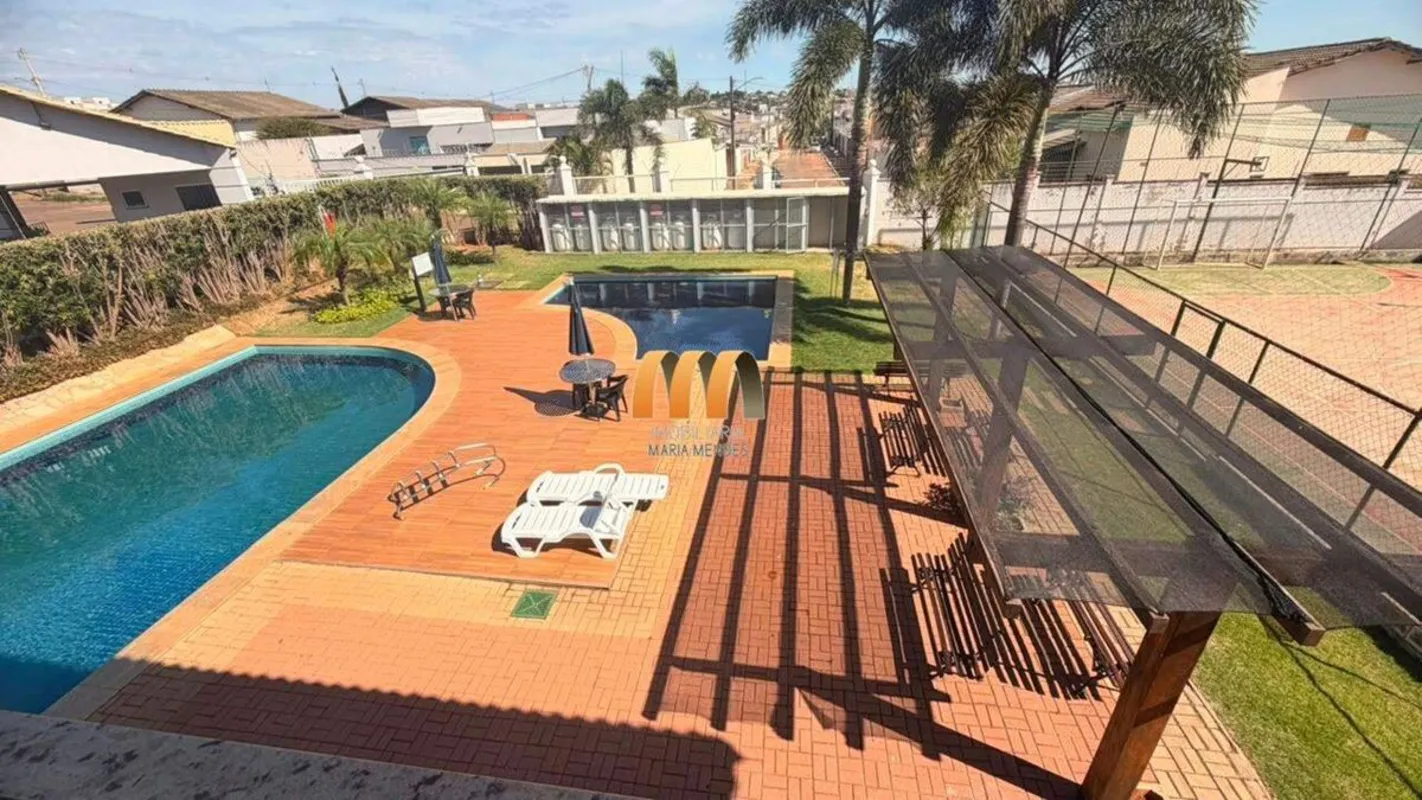 Encontre conforto e praticidade neste apartamento residencial de 50 m², localiza...