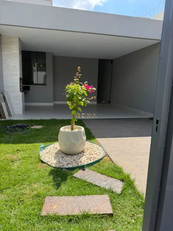 CASA À VENDA | JARDIM HELVÉCIA APARECIDA DE GOIÂNIA Excelente localização, acaba...