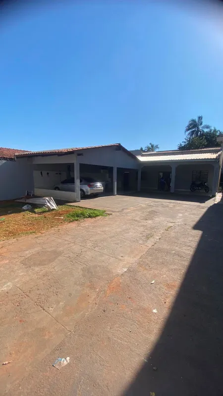 CASA SOZINHA NO LOTE | 360 m²Uma oportunidade para quem busca espaço, privacidad...