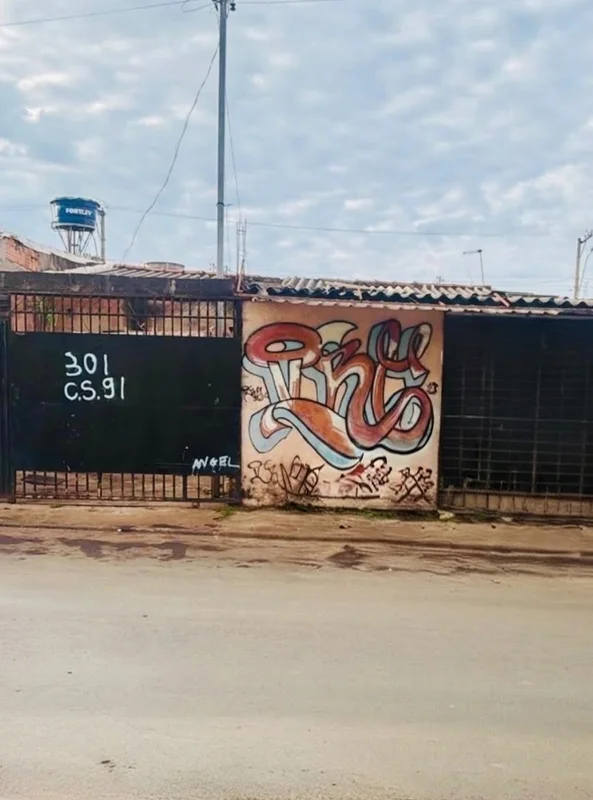 Oportunidade única na melhor localização de Itapoã, DF: lote comercial de 128m² ...