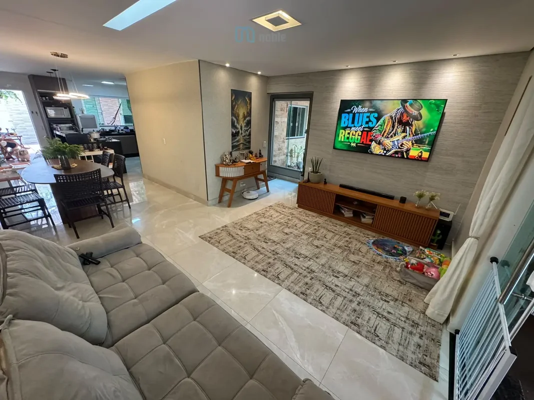 Vendo excelente oportunidade!!Casa na Laje de alto Padrão no 12hc do Novo Gama.T...