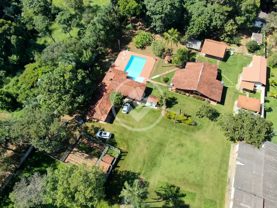 Fazenda Ã  venda, perfeita para quem busca contato com a natureza, privacidade e...