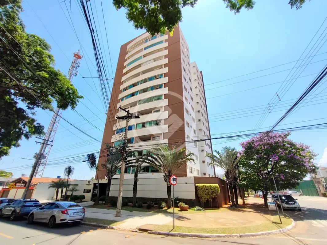 3 Quartos sendo 1 Suite 2 suÃ­tes americanas, sendo uma reversÃ­vel office com v...