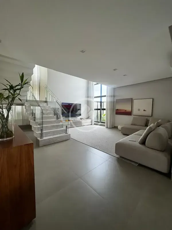 LINDO SOBRADO!!! Ã  venda em Aparecida de GoiÃ¢nia, no bairro Parqville Pinheiro...