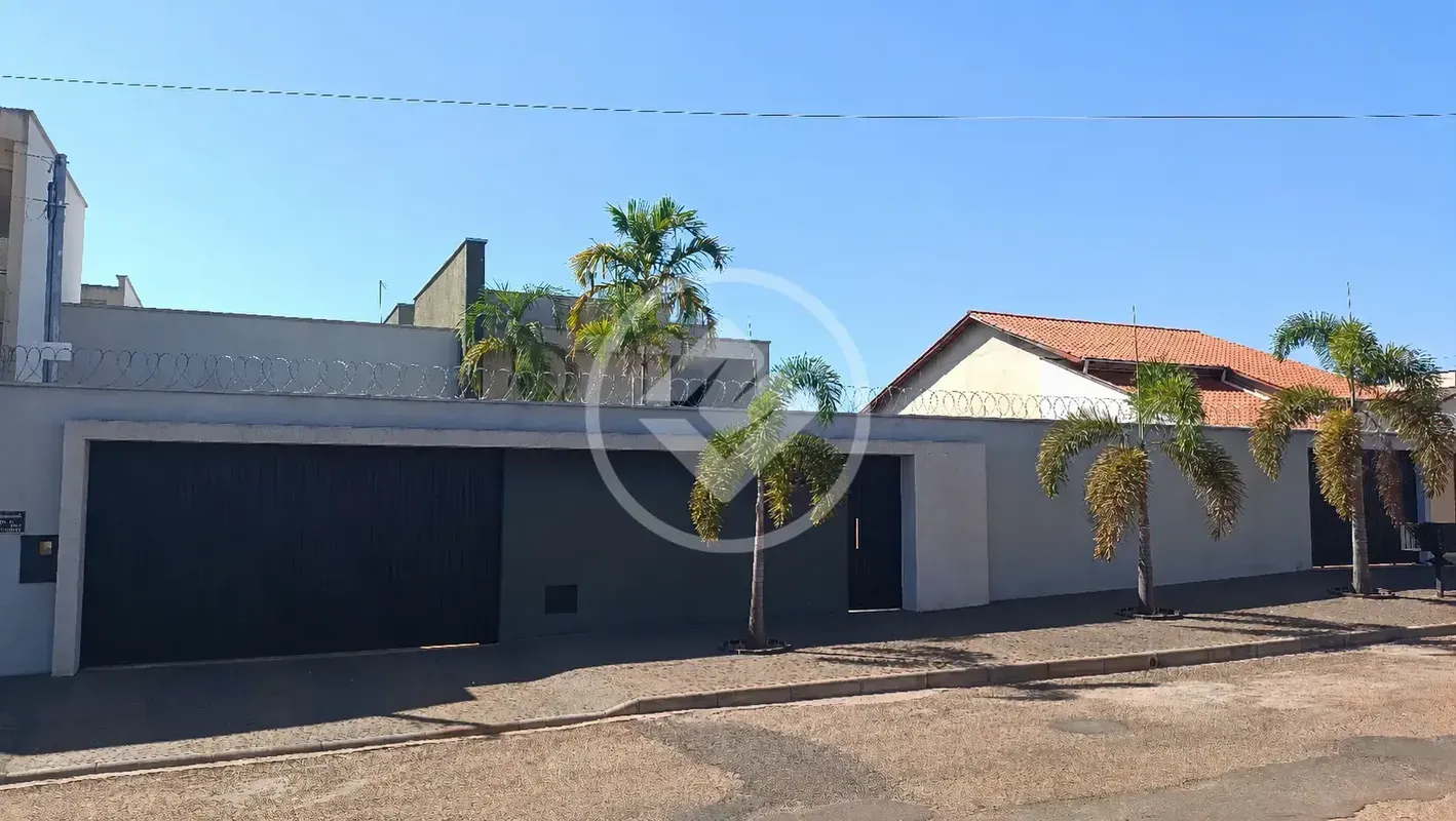 Casa Alto PadrÃ£o Ã  venda em Trindade, no bairro Jardim Primavera prÃ³ximo ao L...
