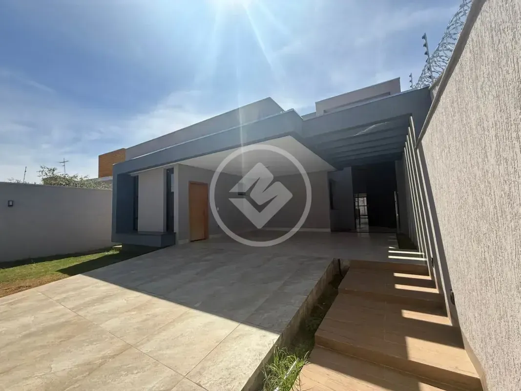 Casa à venda em Goiânia, no bairro Jardim Planalto. Com 485 m² de área, oferece ...