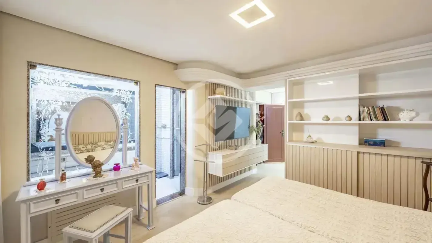 Cobertura Duplex de Alto PadrÃ£o Ã  Venda no Setor Nova SuÃ­Ã§a, divisa com o Se...