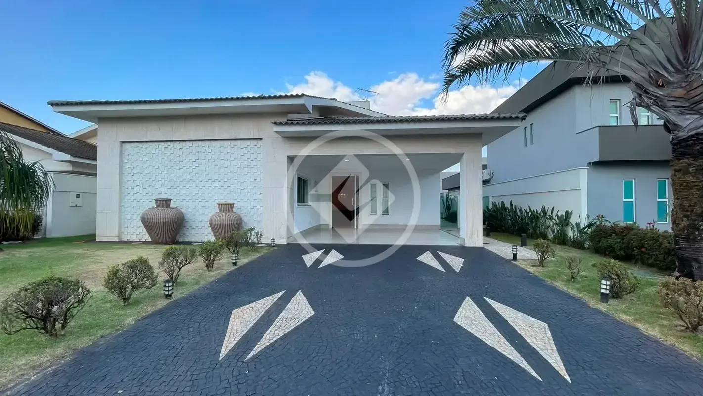 Casa TÃ©rrea de Alto PadrÃ£o Ã  Venda no CondomÃ­nio GranvilleApresentamos uma r...