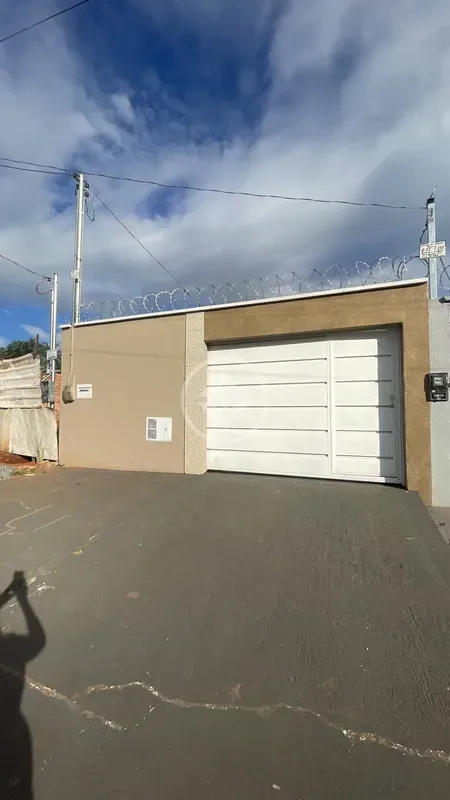 Seu novo lar em Trindade! Casa aconchegante com 79 mÂ² e 3 quartos, perfeita par...