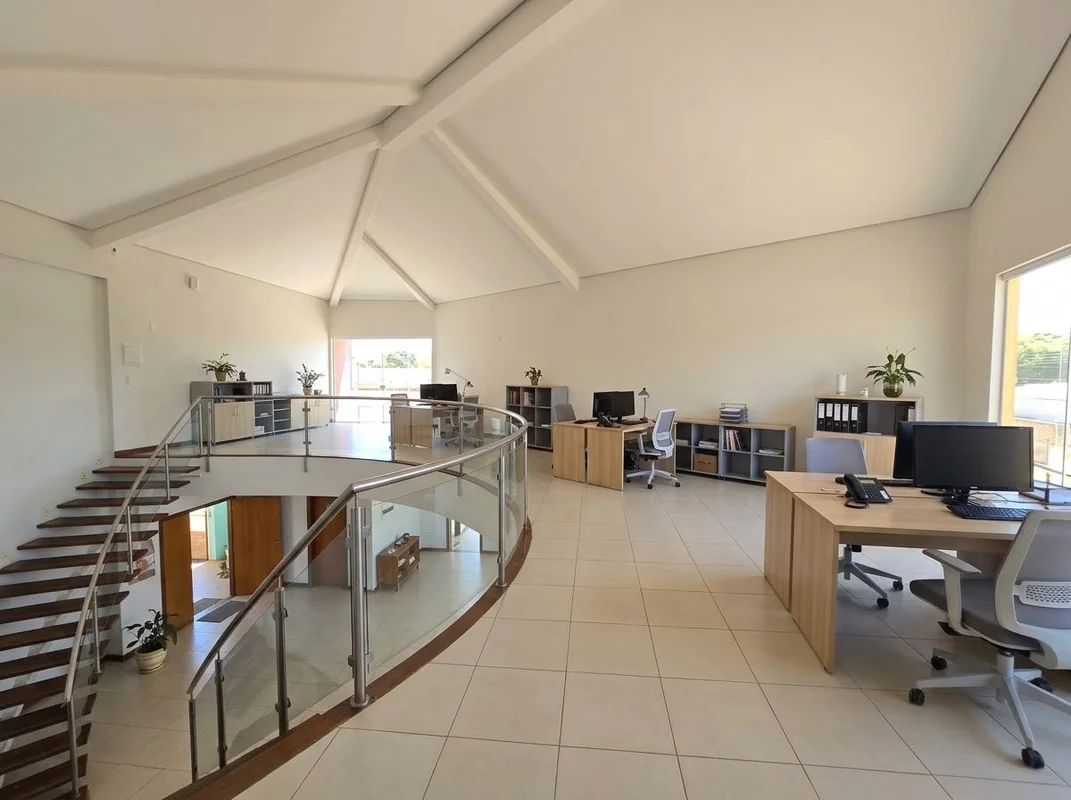 LOJA COMERCIAL PARA ALUGAR NO JARDIM BOTÂNICO DF — POLO DE ARTESANATO | 200 m²Su...