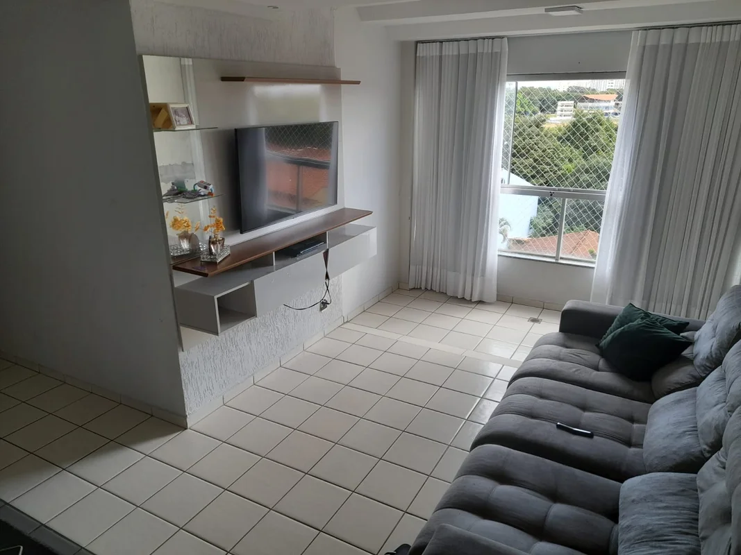 Apartamento no 4° andar, com 3 quartos , sendo 1 suíte, sala espaçosa 2 ambiente...