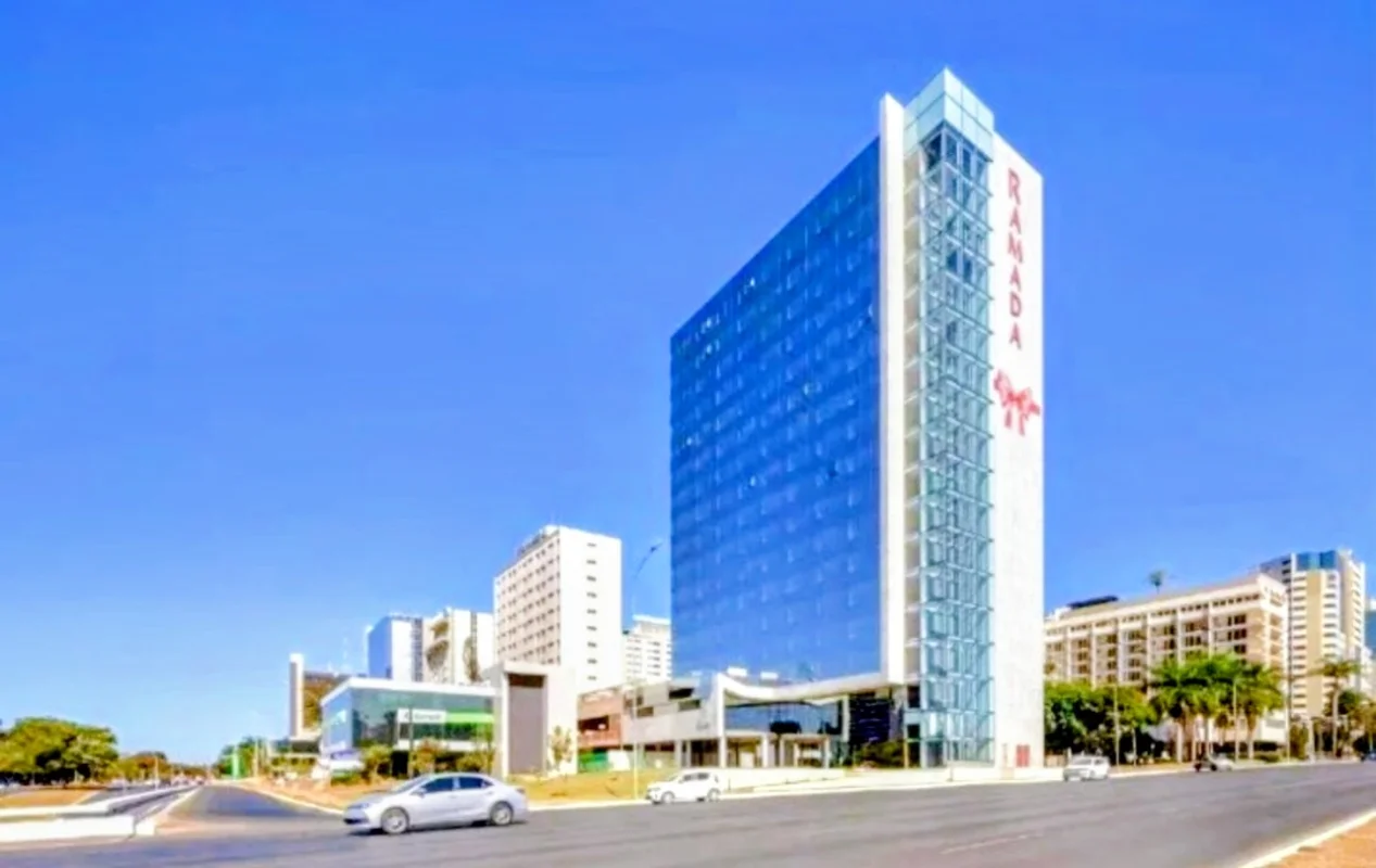Hotel-Flat de 30m² com localização privilegiada na ASA SUL, Brasília, combina co...