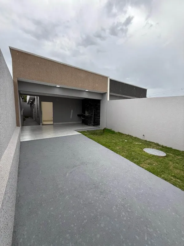 - Casa no Garavelo · Aparecida de Goiânia- Ótima Opção para Morar Ou Investir- A...