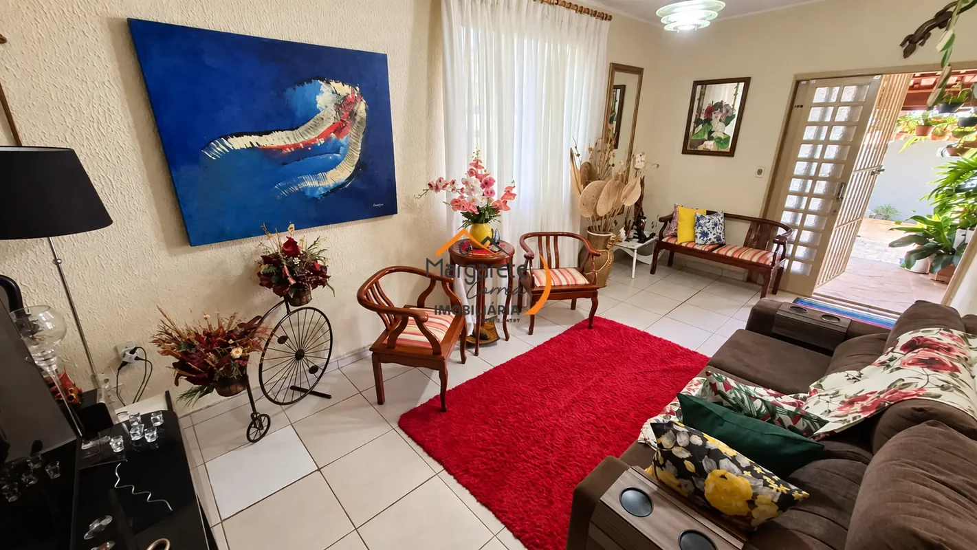 Imobiliária Margarete Corrêa vende excelente Casa no Condomínio Bela Vista Serra...