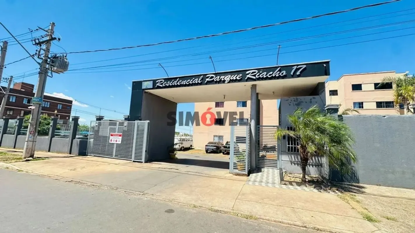 Apartamento Com:02 QUARTOS, SALA, COZINHA CONJUGADA COM AREA DE SERVIÇO, BANHEIR...