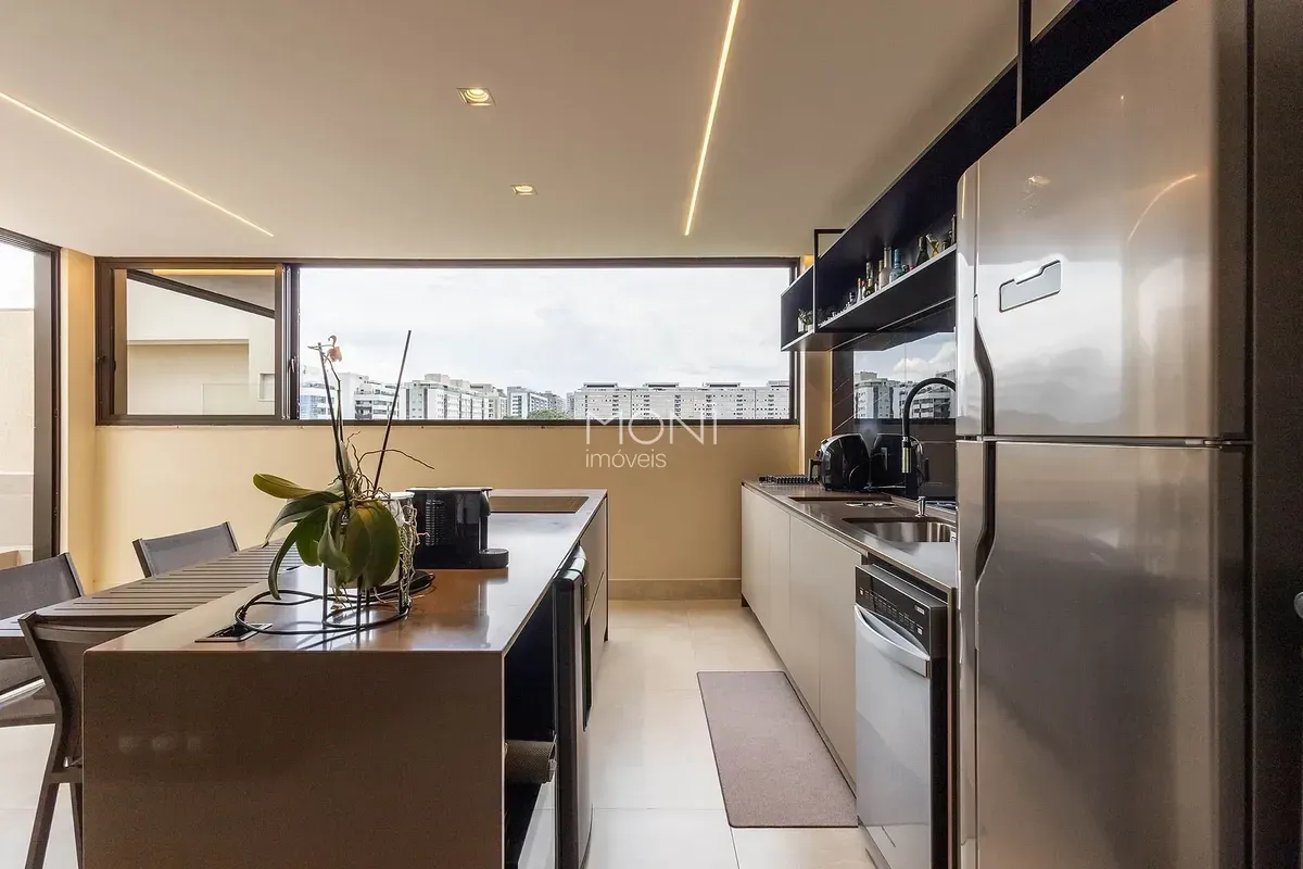 COBERTURA REFORMADA NOROESTE- LAZER COMPLETO Com 154 m² de sofisticação, uma áre...