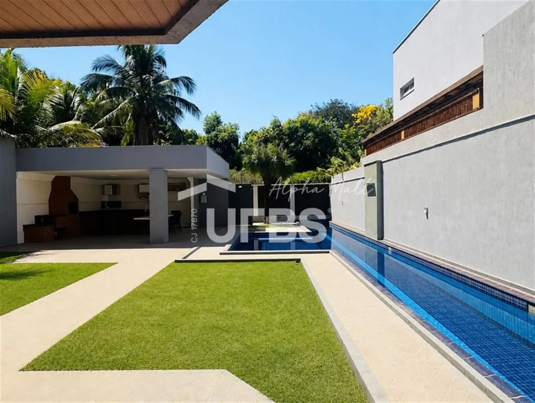 COD U-0035130 - Não autorizado para anúncio. Casa rara, em posição privilegiada ...
