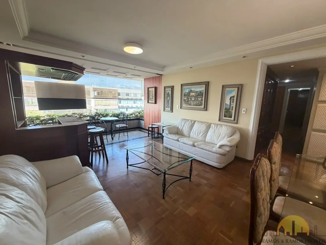 Apartamento à venda na SQN 304, Asa Norte — 3 quartos, suíte, vista livre e 2 va...