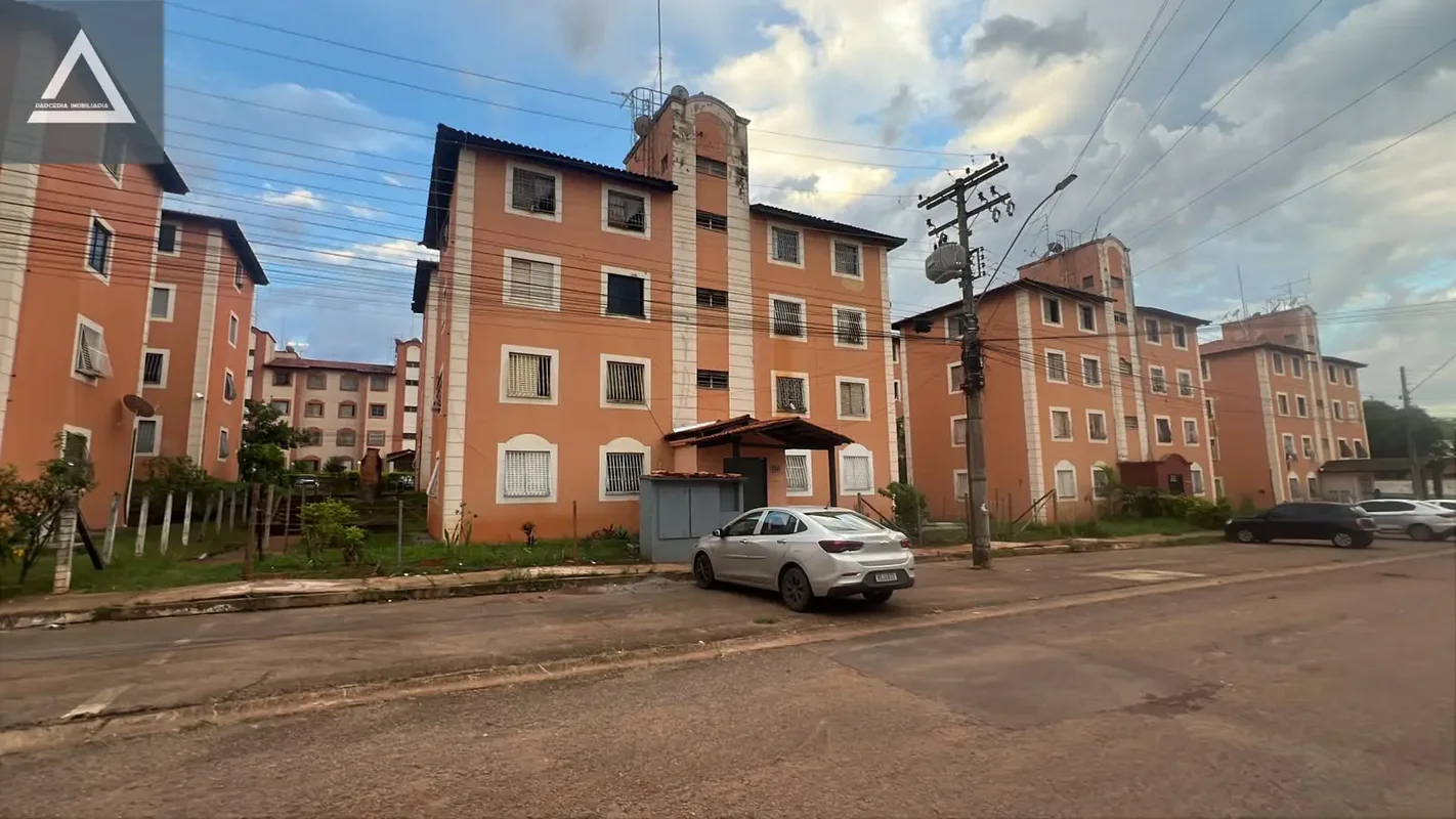 Descubra um apartamento impecável na Quadra QC 05 Bloco 07, no bairro PARQUE DAS...